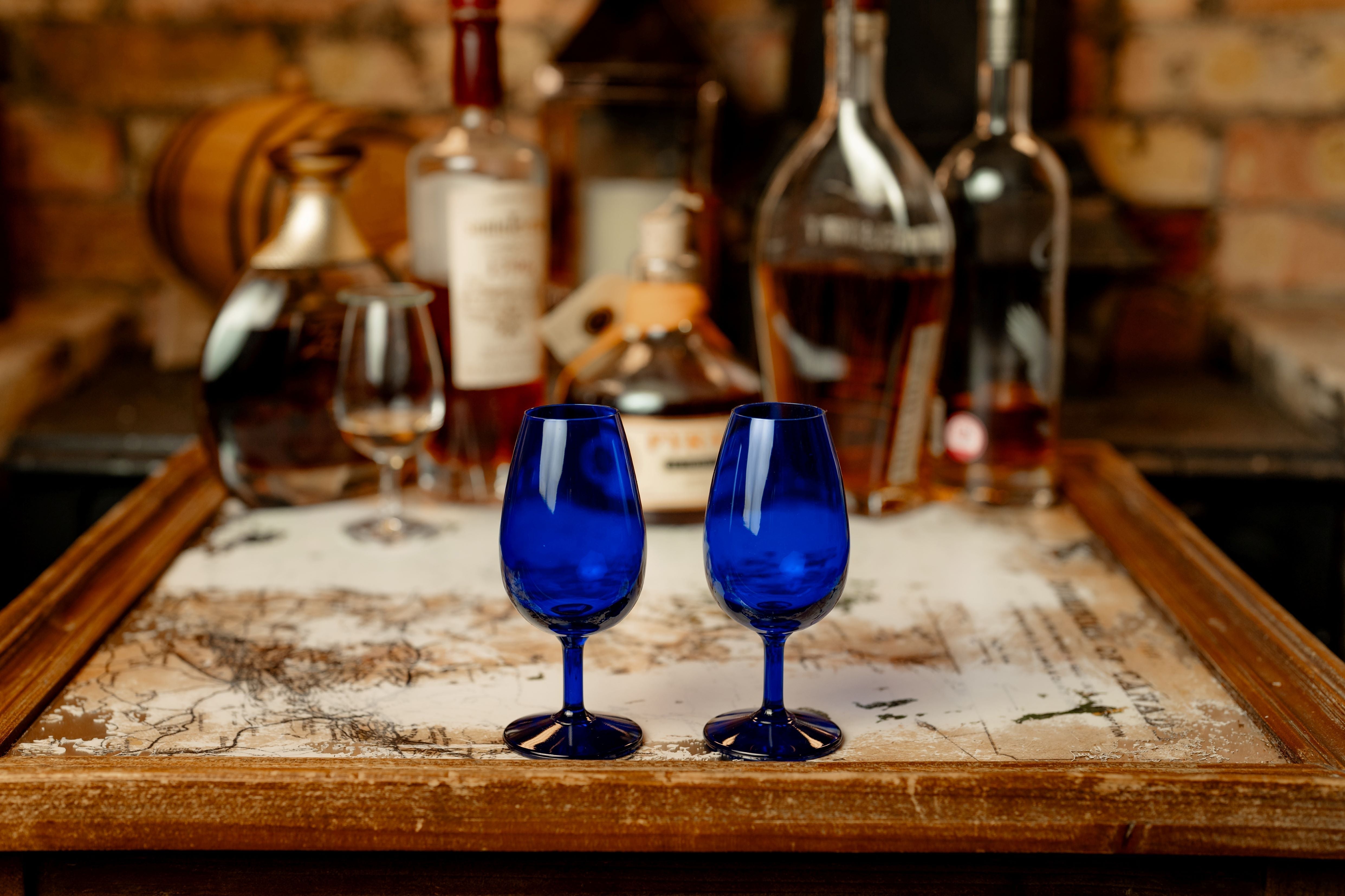Verre de dégustation de whisky Distillery à l’aveugle, bleu cobalt 14 cl