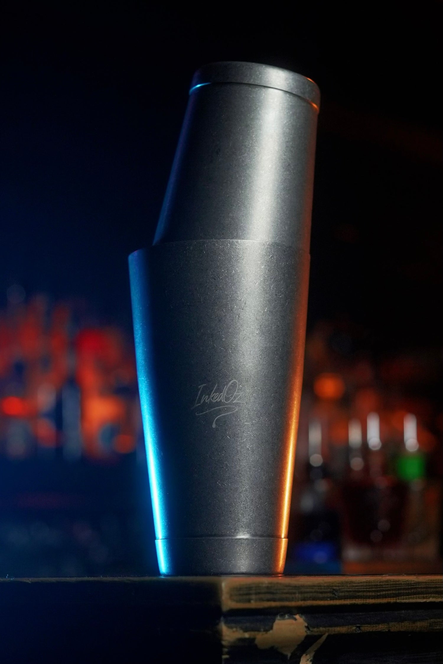 Shaker à cocktail géométrique tin-on-tin