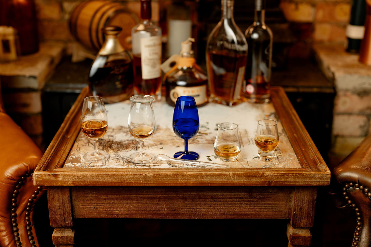 Verre de dégustation de whisky Distillery avec graduations 14cl